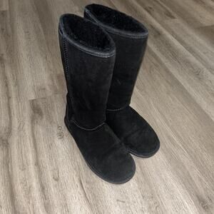 Woman Boot BEARPAW Women's 612W Emma Tall Fashion Boot Black 9M